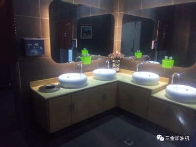 这座加油站，真能把“洗车、洗衣、理发、洗浴”全包了？五星级体验已上线！
